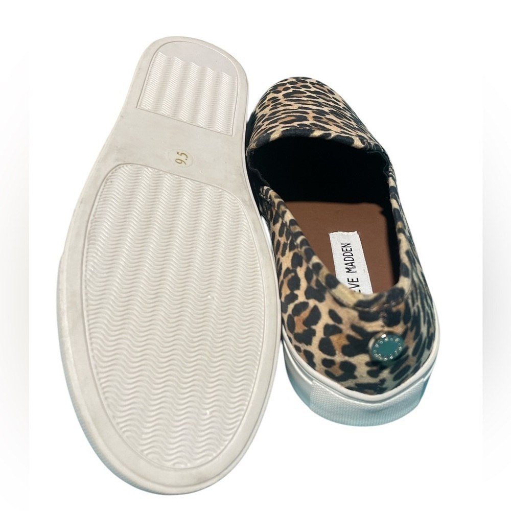 Steve Madden Women's Safary Slip-on Sneakers Leopard - Picture 6 of 6